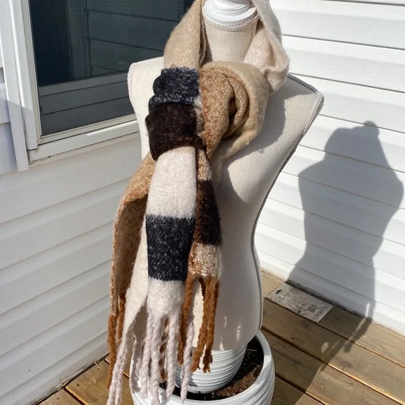 Wooly scarf online